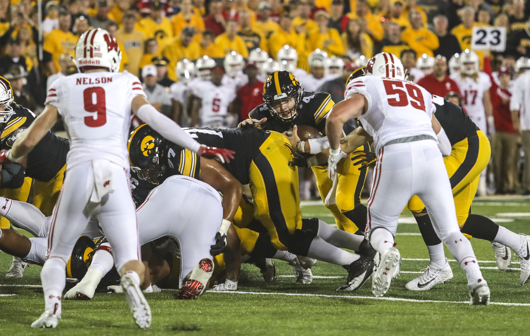 092218-Iowa-Football-021